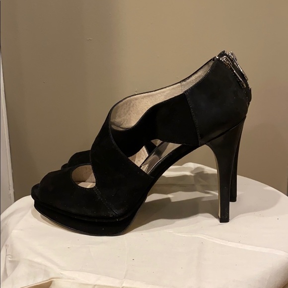 Michael Michael Kors Elena Cross Strap Suede - Picture 2 of 7